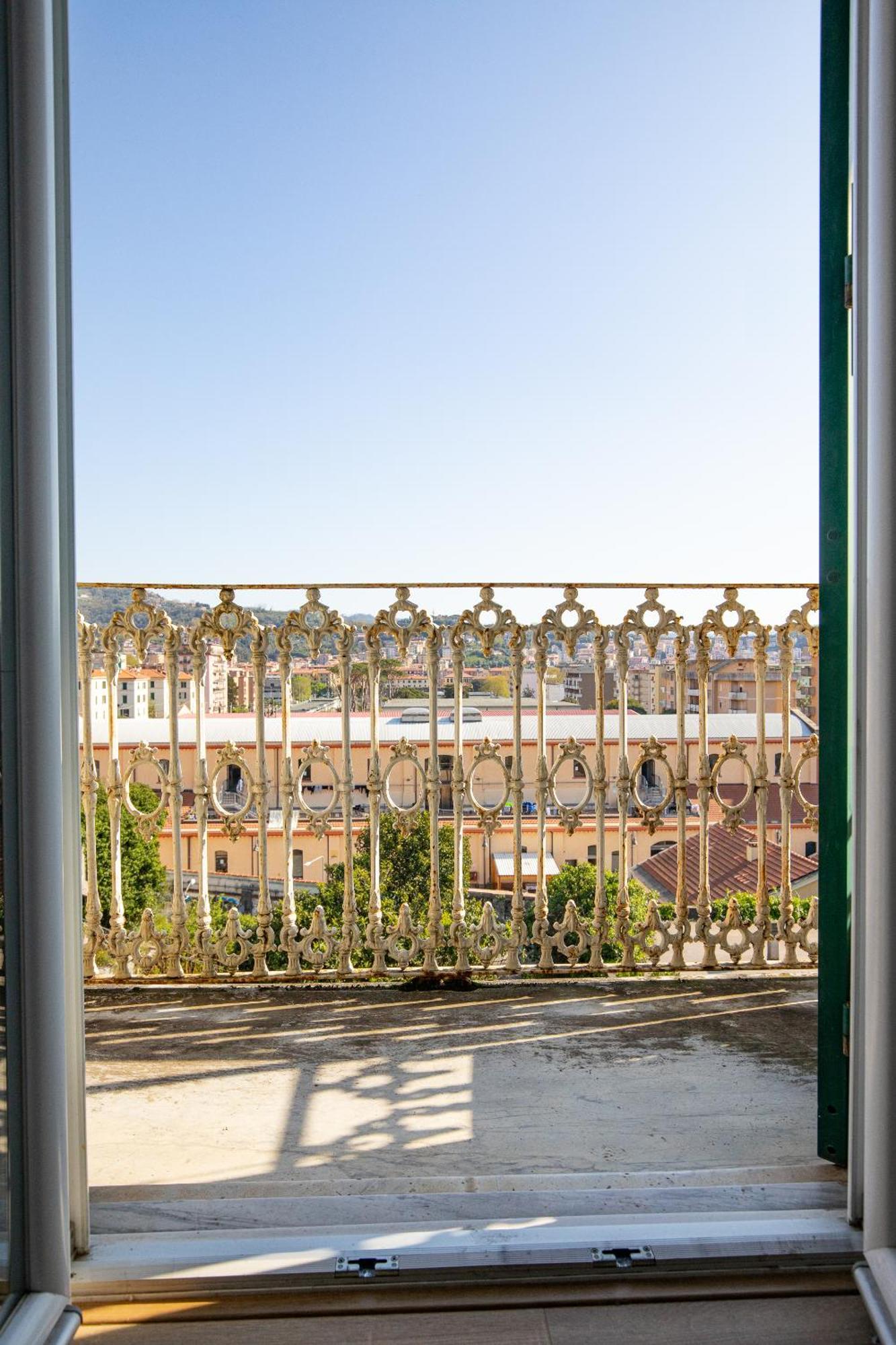 Elegante Dimora La Spezia-Free Parking Apartment Екстериор снимка